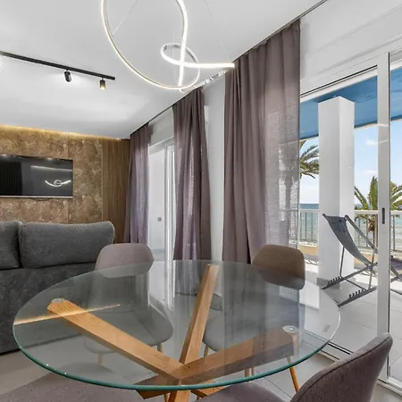 Celeste By The Sea Апартаменти *