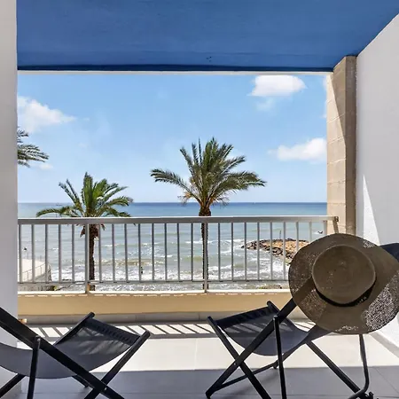 Celeste By The Sea Апартаменти Торрев'єха