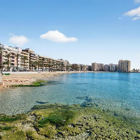 Celeste By The Sea Апартаменти